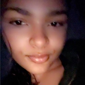 Meet your Posher, Lanae